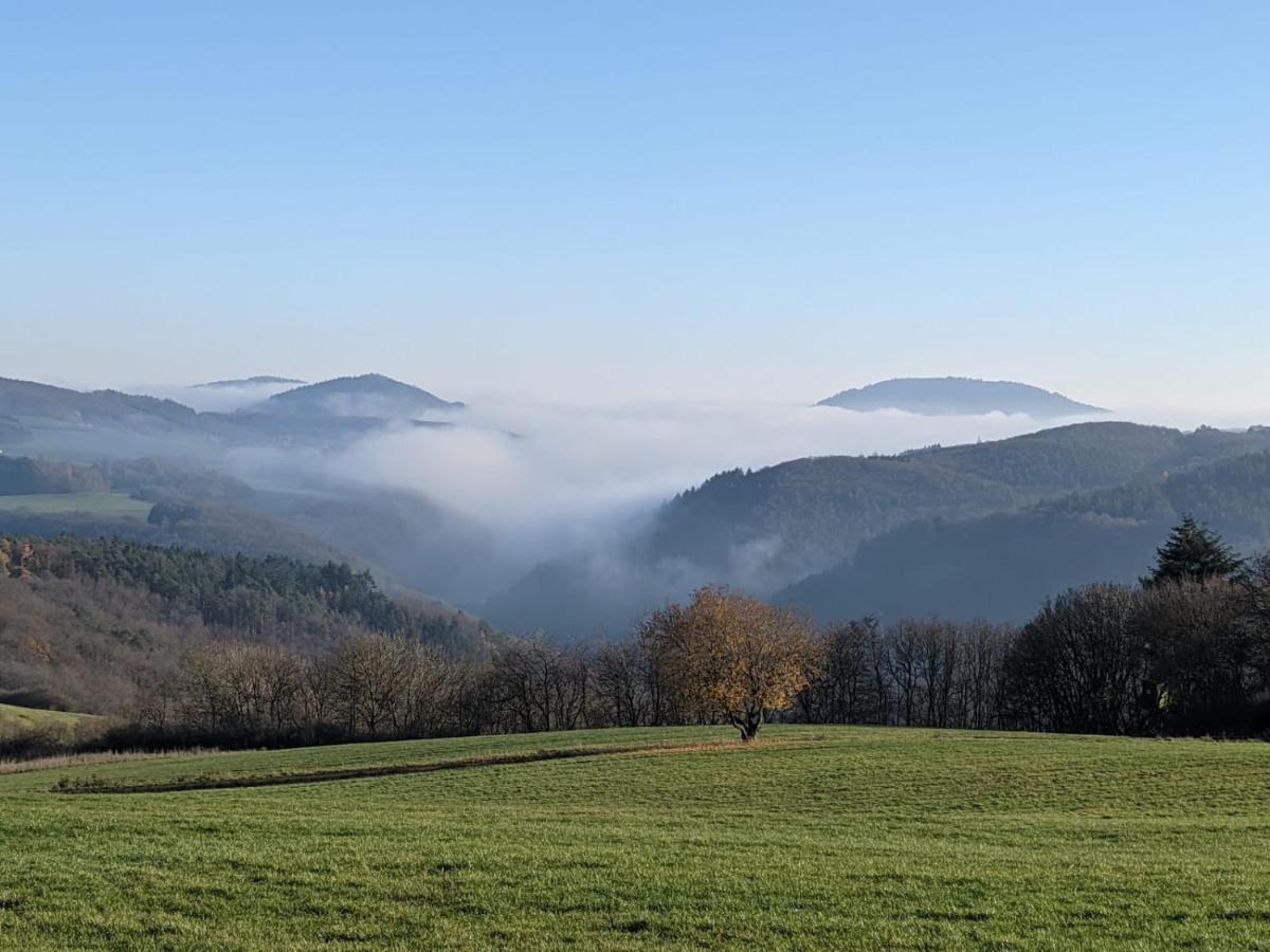 Ferienwohnungen Am Aeppelsberg Volkesfeld المظهر الخارجي الصورة