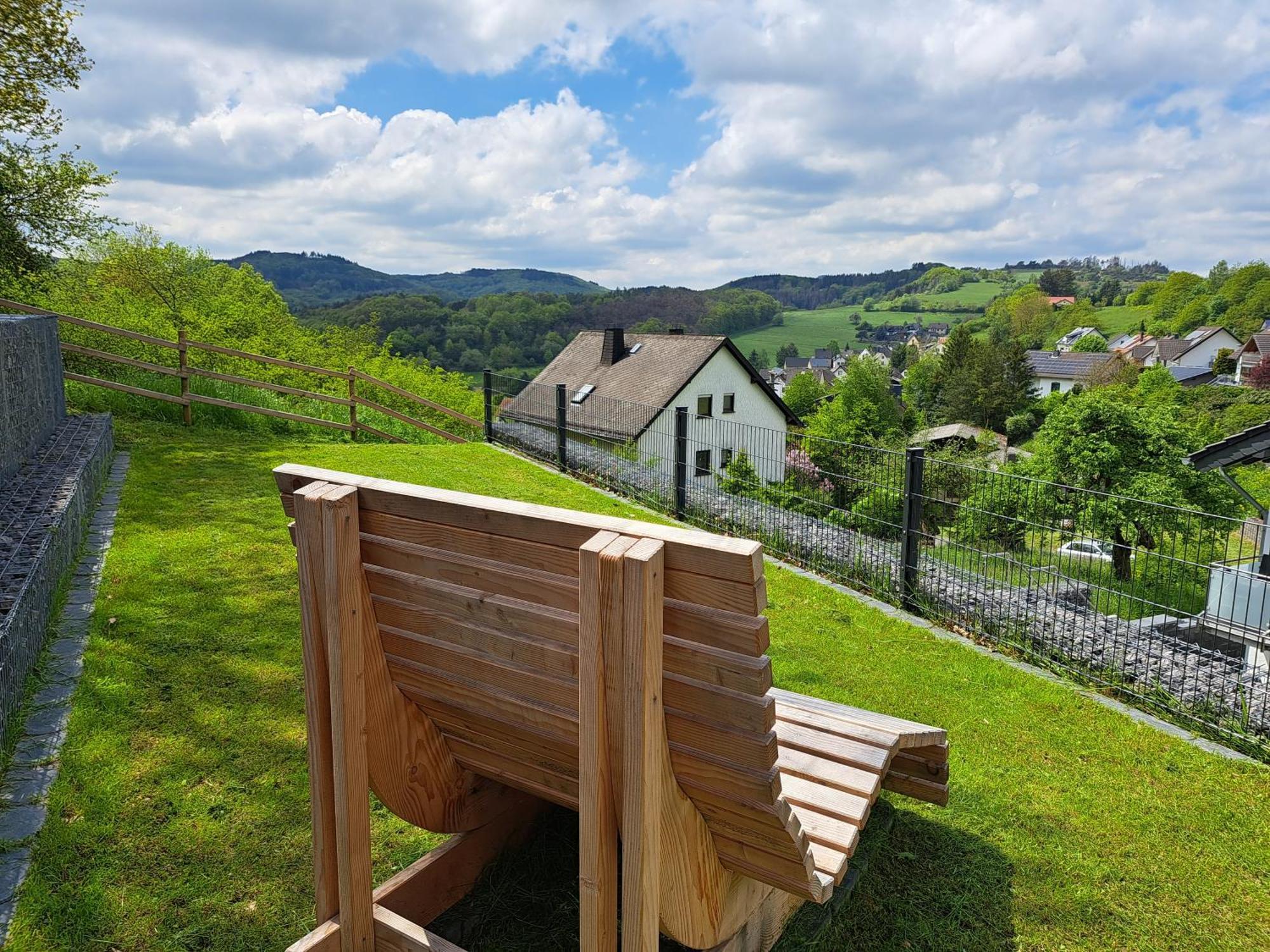 Ferienwohnungen Am Aeppelsberg Volkesfeld المظهر الخارجي الصورة